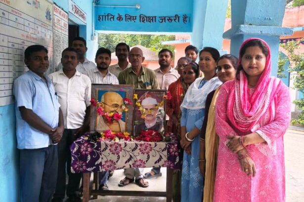 भगवानपुर के विद्यालयों में मनी गांधी-शास्त्री जयंती: पुष्प अर्पित कर महापुरुषों को किया नमन, बच्चों ने ली अहिंसा की शपथ 3