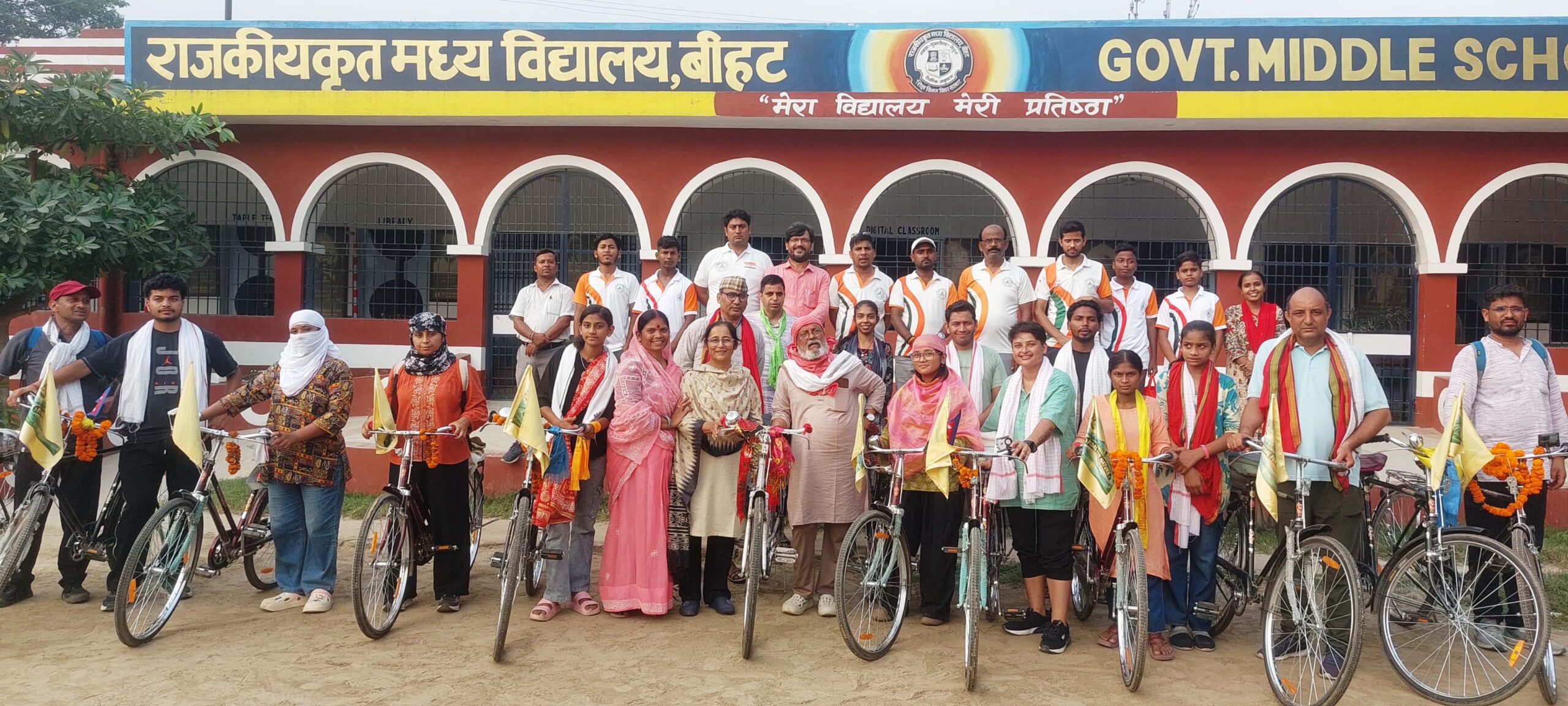 बीहट पहुंचा राष्ट्रीय साइकिल यात्रा दल: पद्मभूषण डॉ. अनिल प्रकाश जोशी बोले- 'प्रभु से कम नहीं प्रकृति, इसकी पूजा और रक्षा करें' 2
