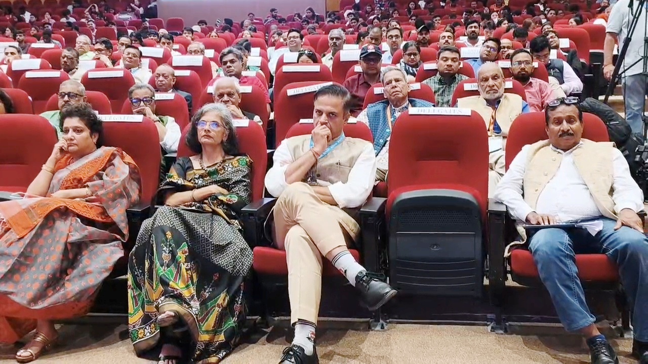 नालंदा विश्वविद्यालय में 'विश्व रंग 2026' का भव्य आगाज, 60 देशों के प्रतिनिधि बने अंतरराष्ट्रीय साहित्य समागम के साक्षी 3