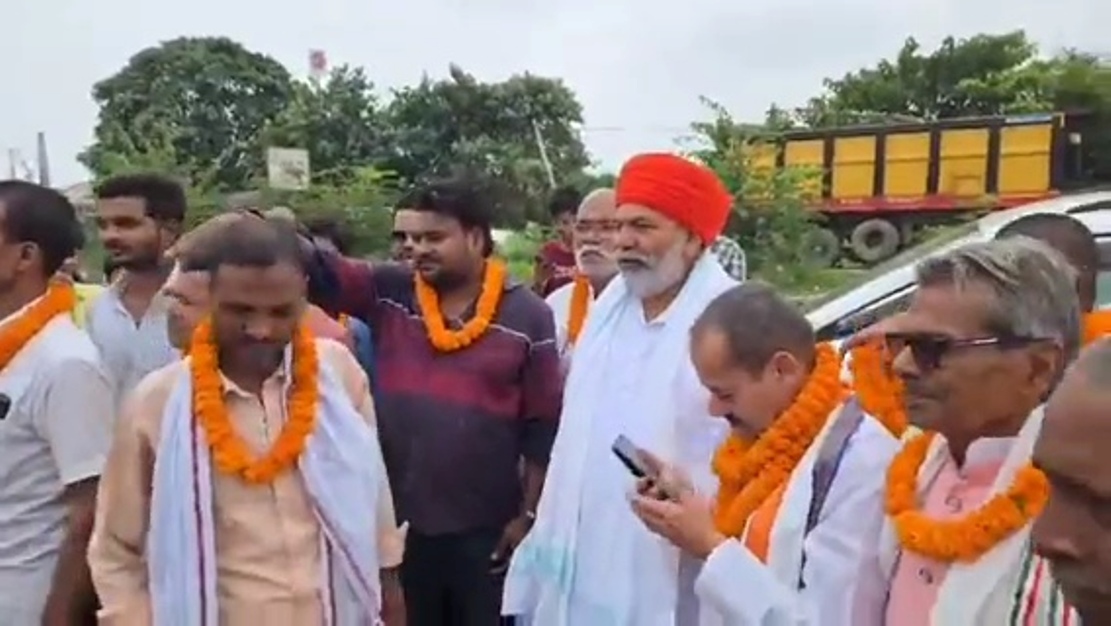 खगड़िया पहुंचे किसान नेता राकेश टिकैत: दर्जनों ट्रैक्टरों के काफिले के साथ माड़र रणखेत मैदान पहुंचे, किसानों को किया संबोधित 2