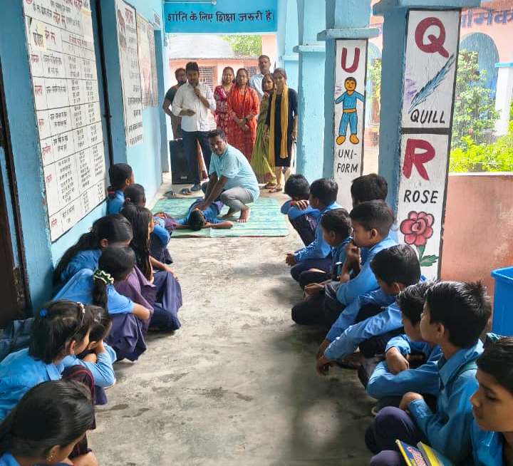 दशहरा व छठ मेला में भगदड़ से बचाव को लेकर स्कूलों में जागरूकता: बच्चों को सिखाए गए भीड़ नियंत्रण और सुरक्षा के उपाय 1