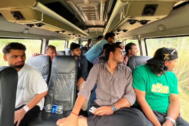 भारतीय क्रिकेटर रिंकू सिंह समेत अन्य खिलाड़ियों ने किया राजगीर जू सफारी और नेचर सफारी का भ्रमण,जू सफारी में वन्यजीवों और नेचर सफारी में प्राकृतिक सुंदरता का लिया आनंद 1