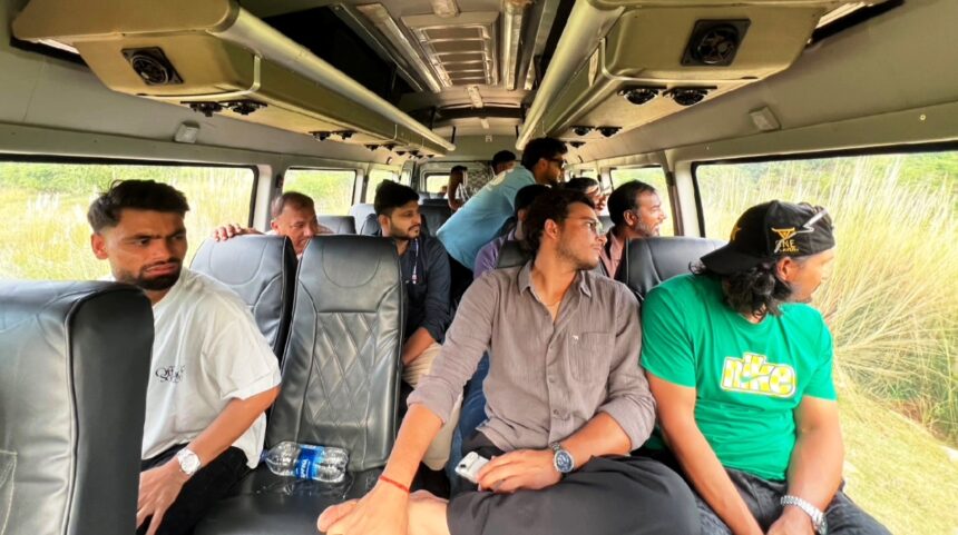 भारतीय क्रिकेटर रिंकू सिंह समेत अन्य खिलाड़ियों ने किया राजगीर जू सफारी और नेचर सफारी का भ्रमण,जू सफारी में वन्यजीवों और नेचर सफारी में प्राकृतिक सुंदरता का लिया आनंद 1
