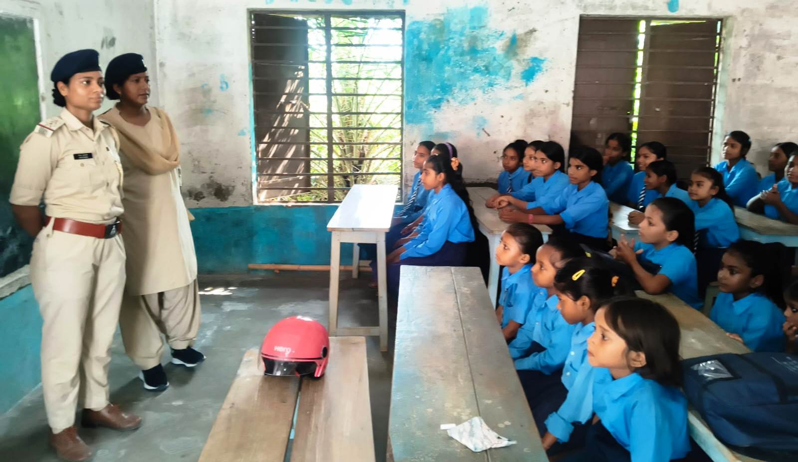 भगवानपुर: छात्राओं को गुड टच-बैड टच और साइबर सुरक्षा के प्रति किया जागरूक 2