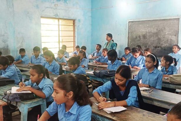 विद्यालयों में आयोजित हुई मंडे मेगा क्विज प्रतियोगिता, बच्चों ने दिखाई प्रतिभा 1