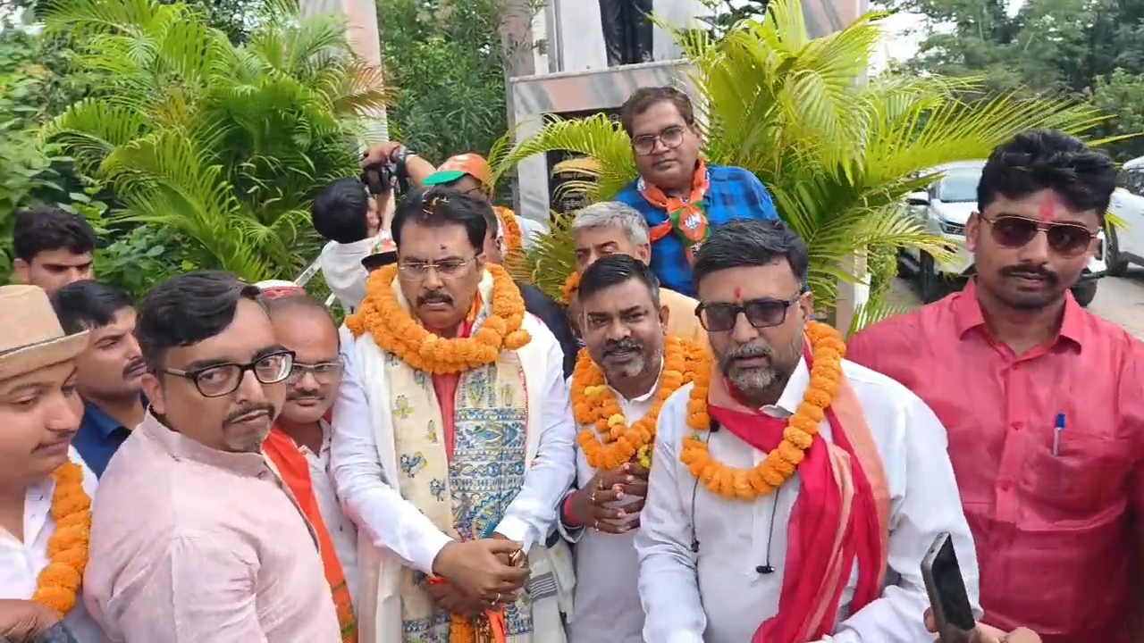 नालंदा में गरजे बीजेपी प्रदेश अध्यक्ष संजय सरावगी, राहुल गांधी और तेजस्वी यादव पर साधा निशाना,एनडीए की प्रचंड जीत का दावा, एकजुटता के साथ लड़ रहे स्नातक चुनाव 2