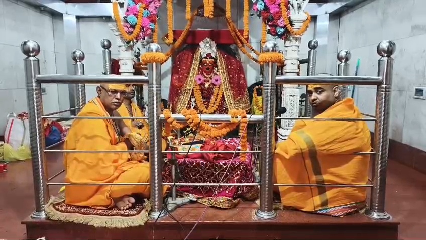 नवरात्र के 10 दिन मां आशापुरी के दरबार में महिलाओं का प्रवेश वर्जित, सदियों पुरानी परंपरा आज भी कायम 2