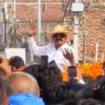 नालंदा में अनंत सिंह का शक्ति प्रदर्शन, बुलडोजर से फूलों की बारिश कर हुआ भव्य स्वागत,परवलपुर में बुलडोजर से हुई पुष्प वर्षा,अनुज सिंह के समर्थन में अनंत सिंह का रोड शो। 6