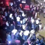 नालंदा में दिखी अफसरशाही की हनक,सोहसराय अड्डापर में अत्यंत भीड़ को संभालने वाले पूजा समिति के कार्यकर्ता को जड़ा थप्पड़,पूजा पंडाल में दिन रात सेवा दे रहे है सेवा, वीडियो हुआ वायरल 7