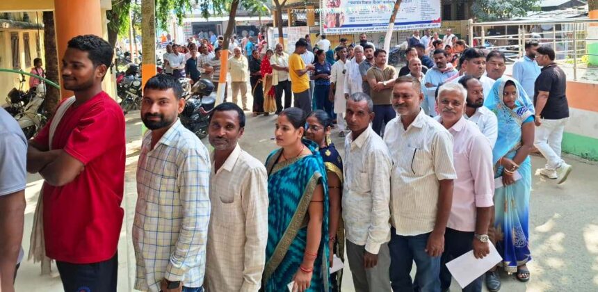 भगवानपुर में शांतिपूर्ण संपन्न हुआ विधान परिषद चुनाव का मतदान 1