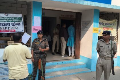 बेगूसराय में दरभंगा स्नातक एवं शिक्षक निर्वाचन के लिए मतदान जारी, केंद्रों पर दिखा उत्साह 24