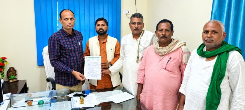 बछवाड़ा में गंगा कटाव और बुनियादी समस्याओं को लेकर 26 अक्टूबर को प्रखंड मुख्यालय पर राजद का एक दिवसीय धरना 1