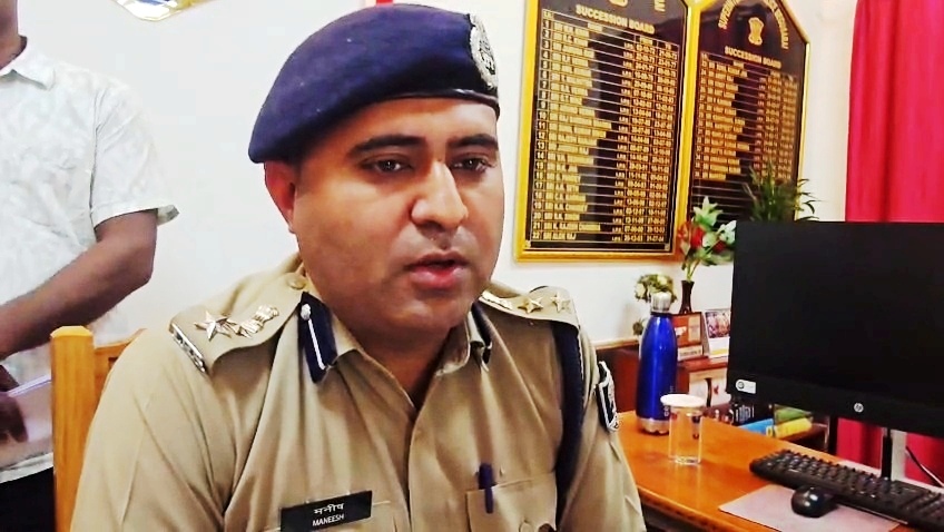 बेगूसराय पुलिस व STF की संयुक्त कार्रवाई: फुलवरिया ज्वेलरी शॉप लूटकांड के 6 अपराधी गिरफ्तार, हथियार और लूटी गई चांदी बरामद 1