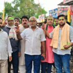 दरभंगा स्नातक में अनिल झा की जीत पर बछवाड़ा के राजद कार्यकर्ताओं ने मनाया विजय उत्सव 5