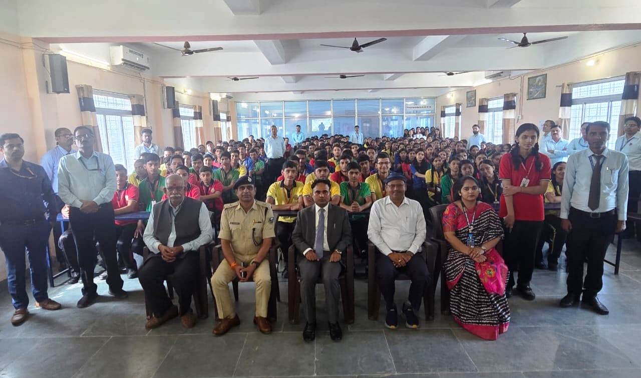 संत पॉल पब्लिक स्कूल तेघरा में सुरक्षित बचपन अभियान का आयोजन, बाल अधिकार, पॉक्सो एक्ट और साइबर सुरक्षा के प्रति जागरूक हुए विद्यार्थी 5